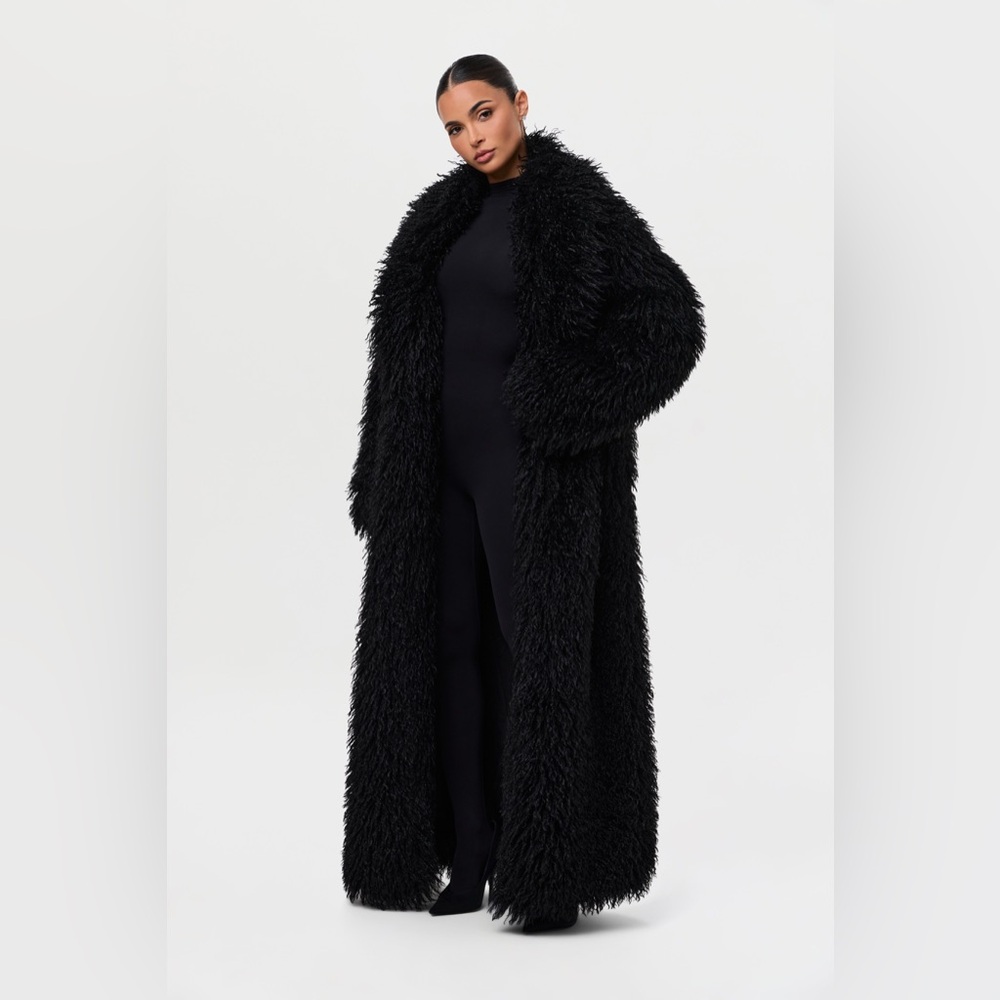 Naked Wardrobe FAUX FUR PLUSH LONG COAT Size Medium